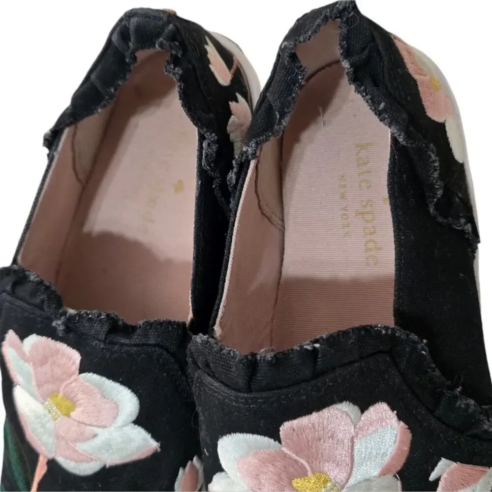 Kate Spade Leonie Ruffled Canvas Sneakers Embroidered Floral 7 MSRP $150‎